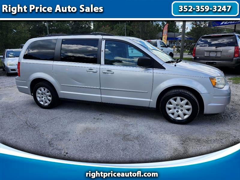 2010 Chrysler Town & Country LX