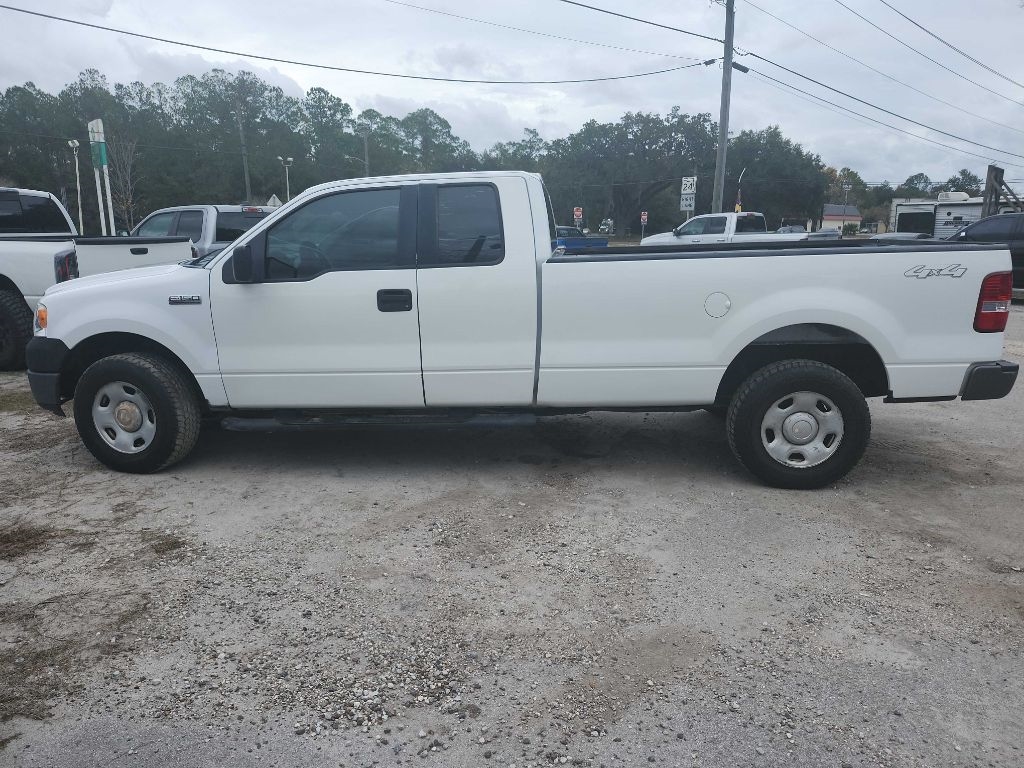 Ford F-150 Supercab 133" XLT 4WD 2005