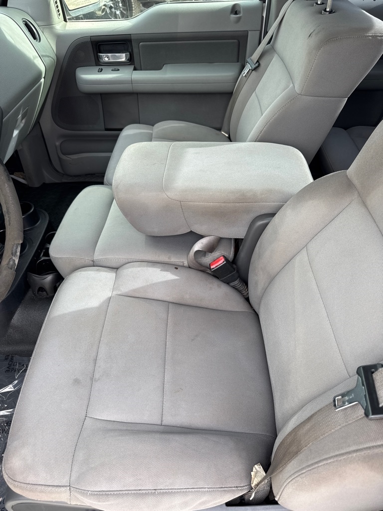 Ford F-150 Supercab 133" XLT 4WD 2005