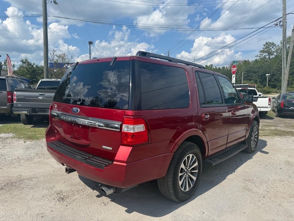Ford Expedition 2WD 4dr XLT 2016