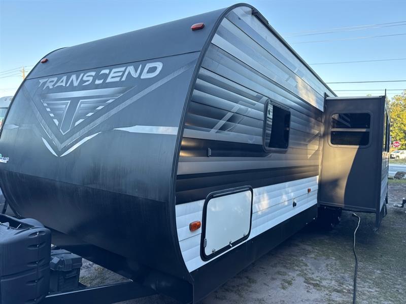 2021 Grand Design Recreational Transcend Narrow Body photo 3