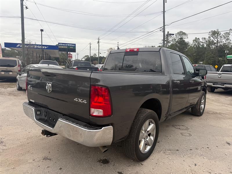 RAM 1500 Big Horn 4x4 Crew Cab 5'7" Box 2018