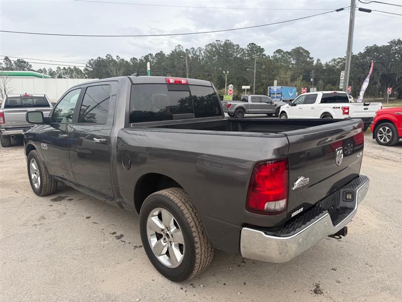 RAM 1500 Big Horn 4x4 Crew Cab 5'7" Box 2018