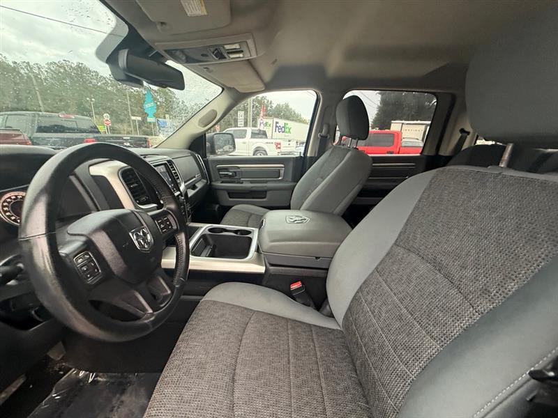 RAM 1500 Big Horn 4x4 Crew Cab 5'7" Box 2018