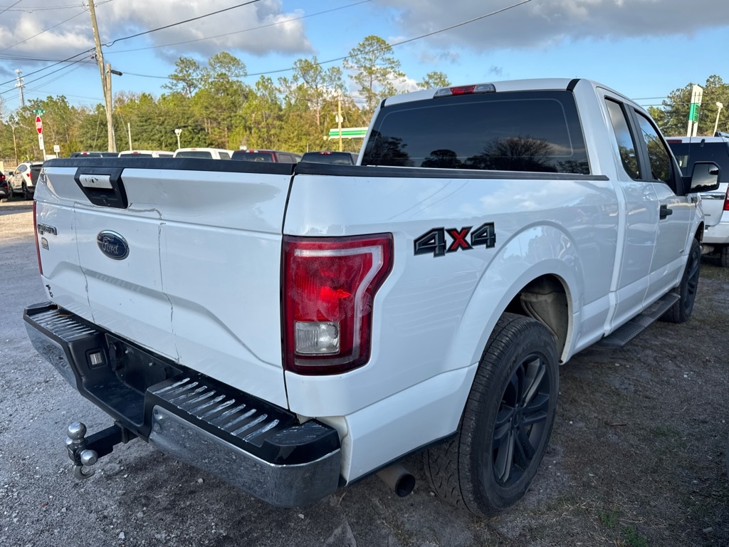 Ford F-150 4WD SuperCab 145" Lariat 2016