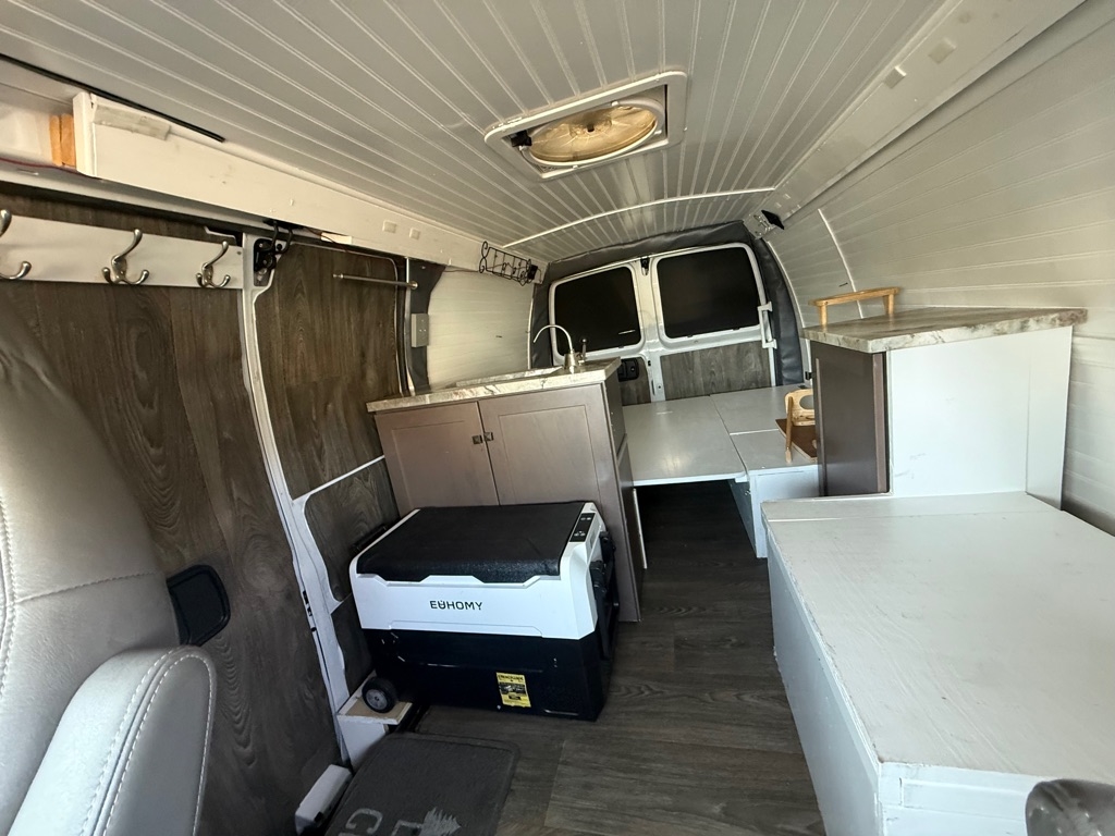 Chevrolet Express Cargo Van RWD 2500 135" 2020