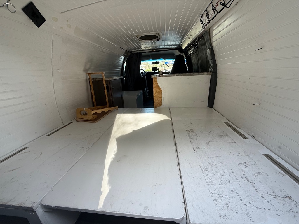 Chevrolet Express Cargo Van RWD 2500 135" 2020