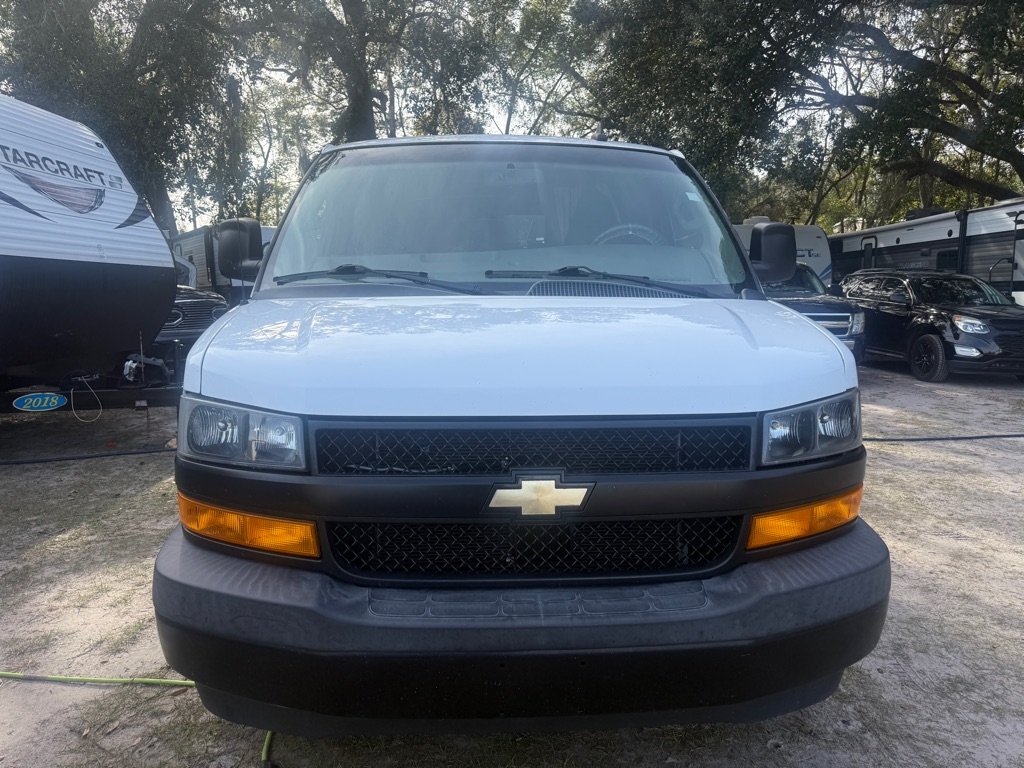 Chevrolet Express Cargo Van RWD 2500 135" 2020