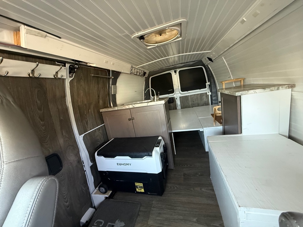 Chevrolet Express Cargo Van RWD 2500 135" 2020