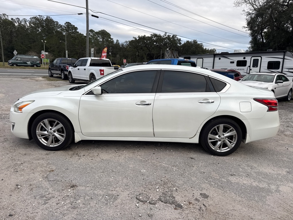 Nissan Altima 4dr Sdn I4 2.5 SV 2014