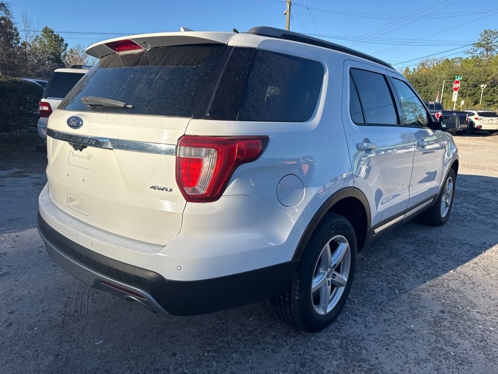 Ford Explorer 4WD 4dr XLT 2016