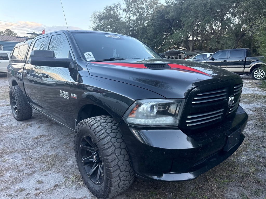 RAM 1500 4WD Crew Cab 140.5" Sport 2016