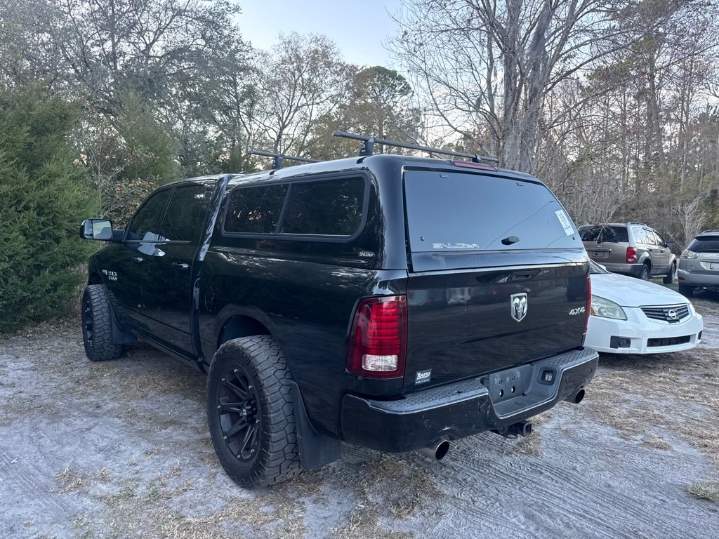 RAM 1500 4WD Crew Cab 140.5" Sport 2016