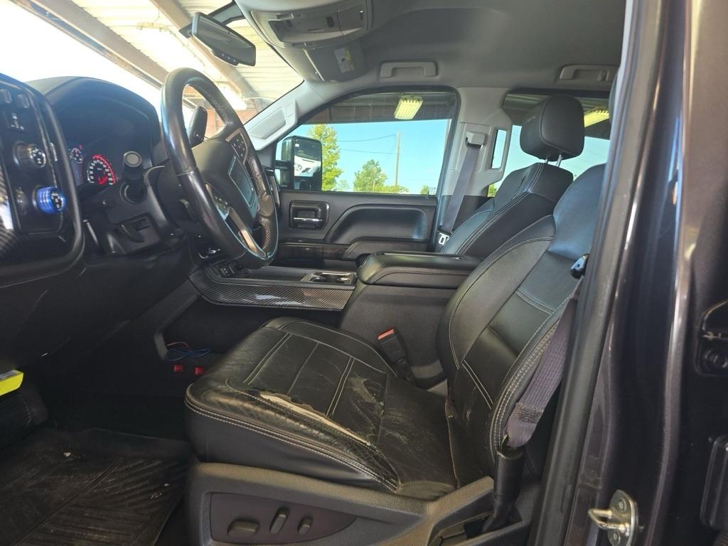 GMC Sierra 1500 4WD Crew Cab 143.5" Denali 2014