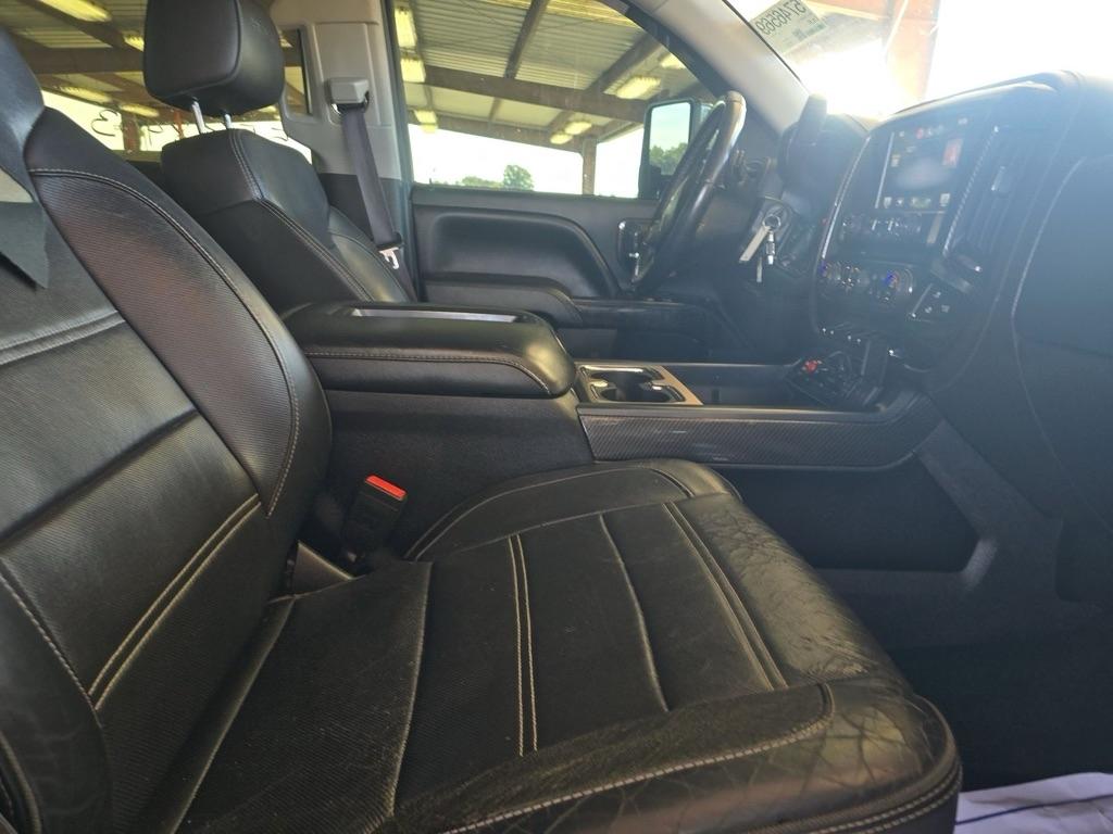 GMC Sierra 1500 4WD Crew Cab 143.5" Denali 2014