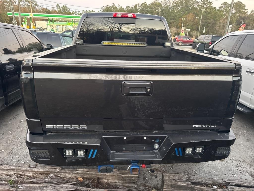 GMC Sierra 1500 4WD Crew Cab 143.5" Denali 2014