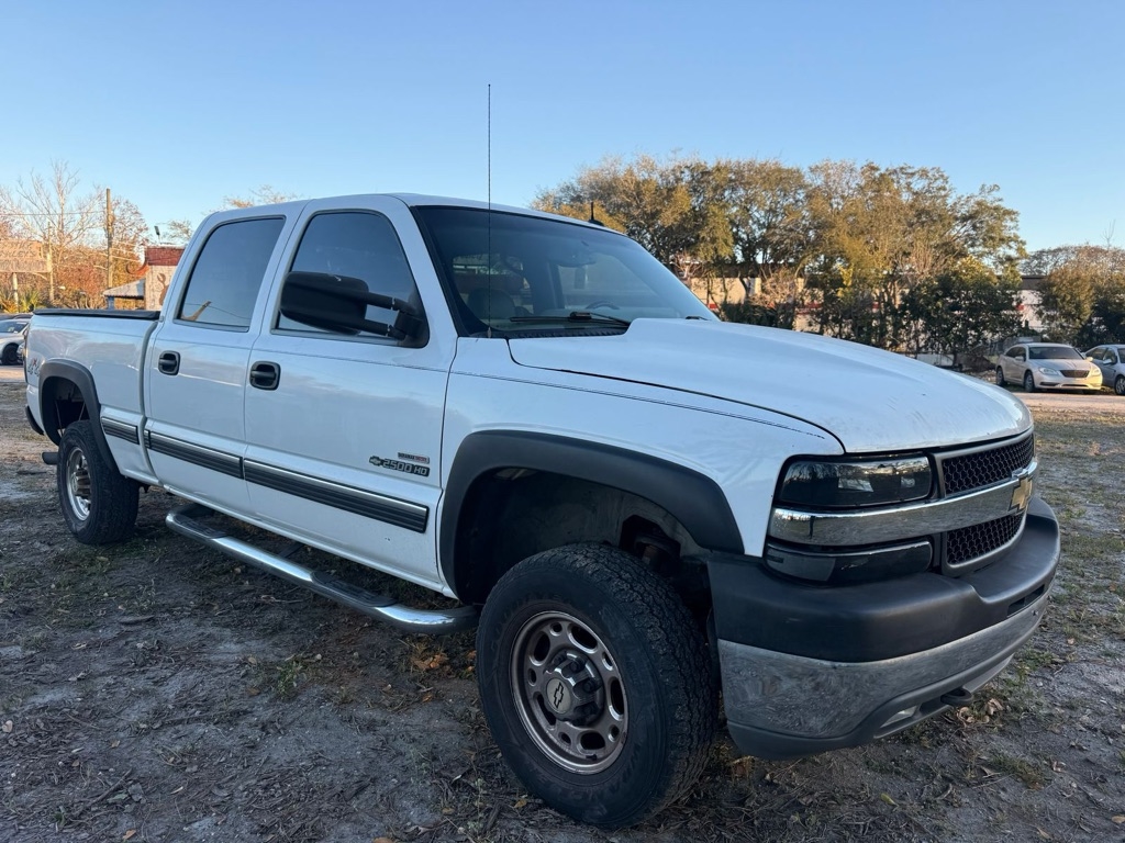 Chevrolet Silverado 2500HD Crew Cab 153" WB 4WD LT 2002
