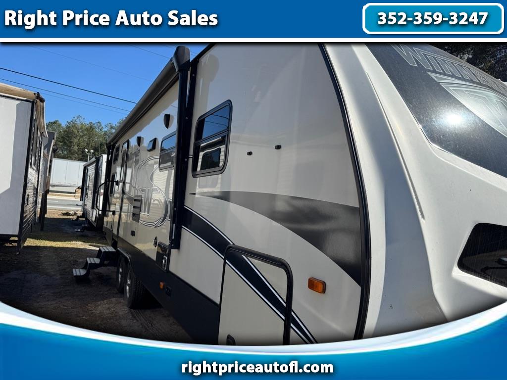 Winnebago Minnie Plus  2018