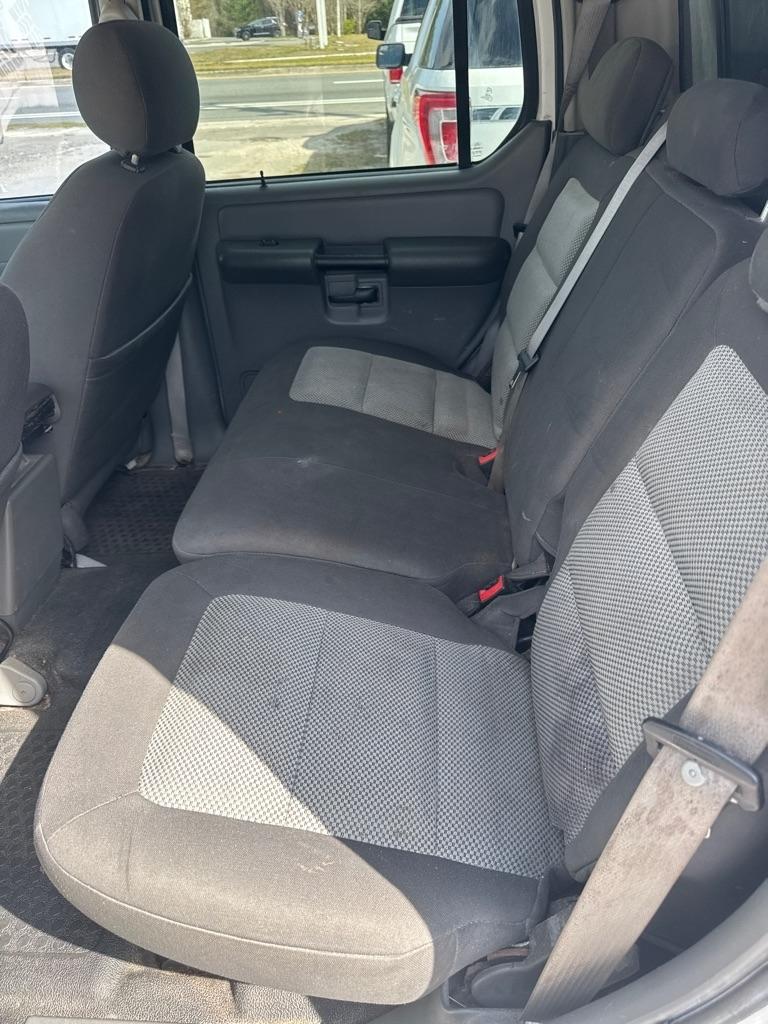 Ford Explorer Sport Trac 4dr 126" WB XLT Premium 2005