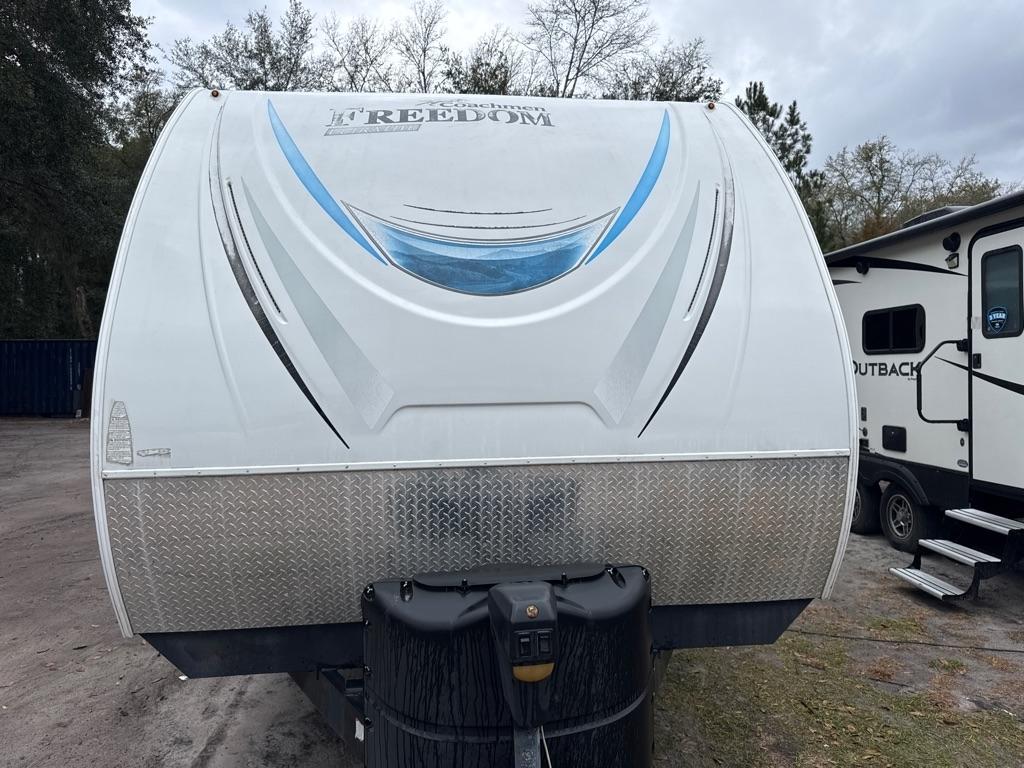 Coachmen Freedom Express  2018