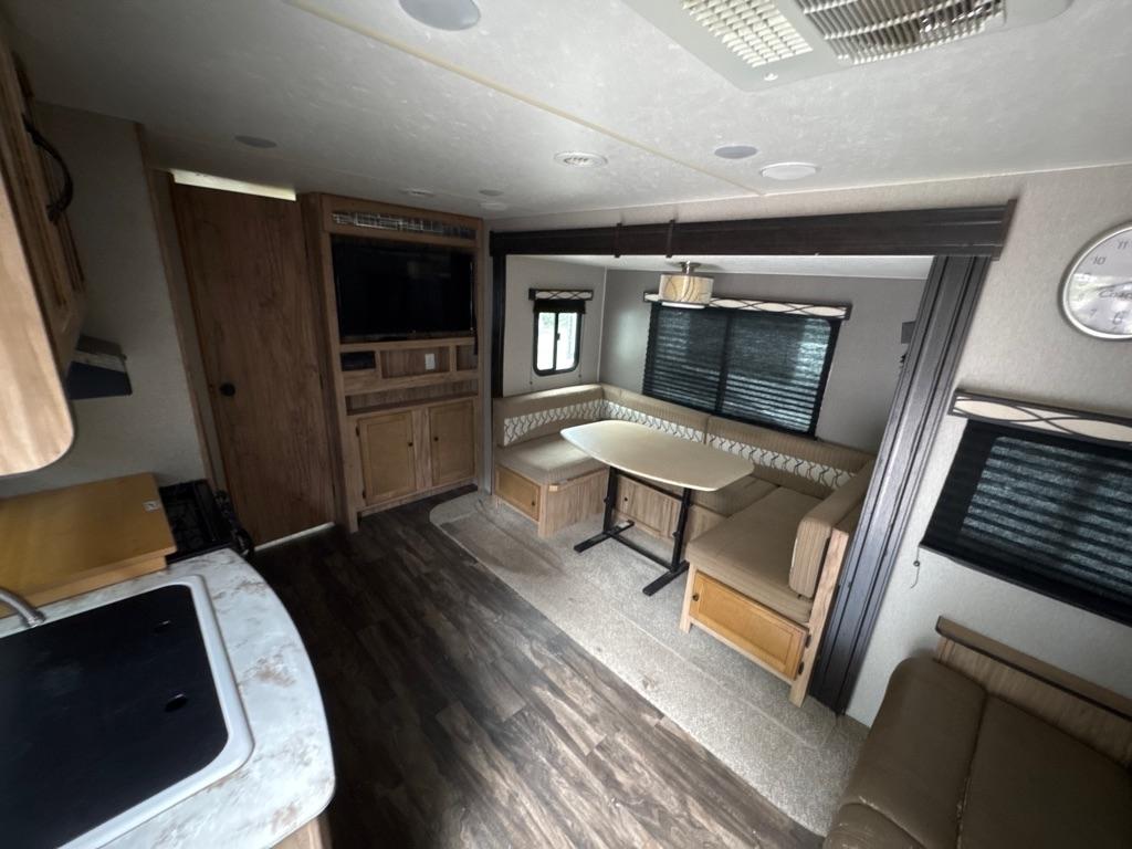 Coachmen Freedom Express  2018