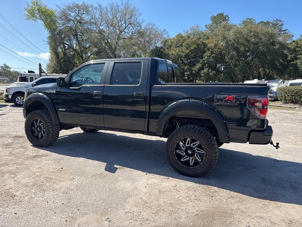 Ford F-150 4WD SuperCrew 145" Platinum 2011