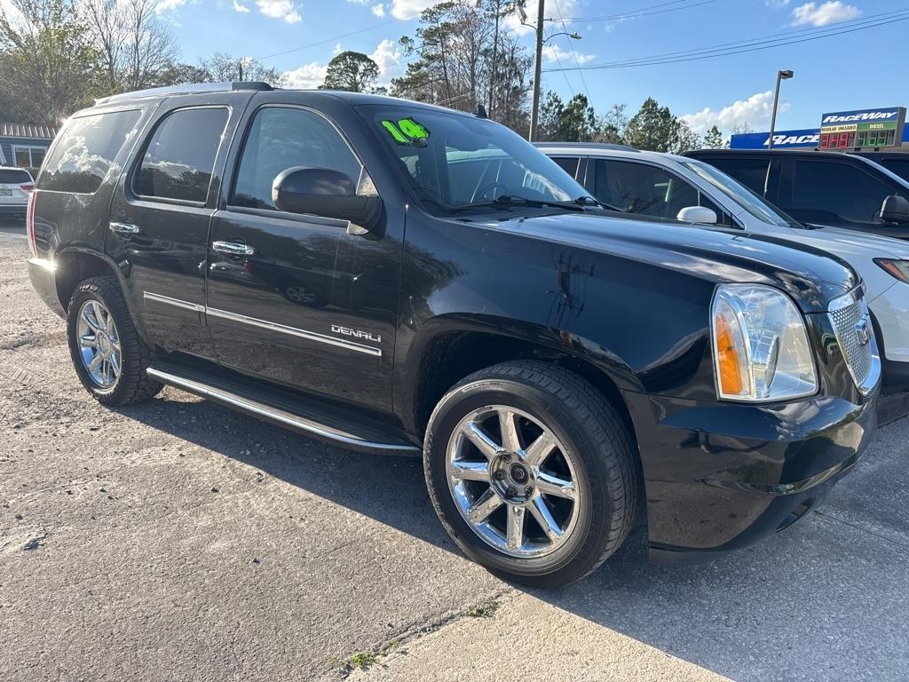 GMC Yukon AWD 4dr Denali 2014