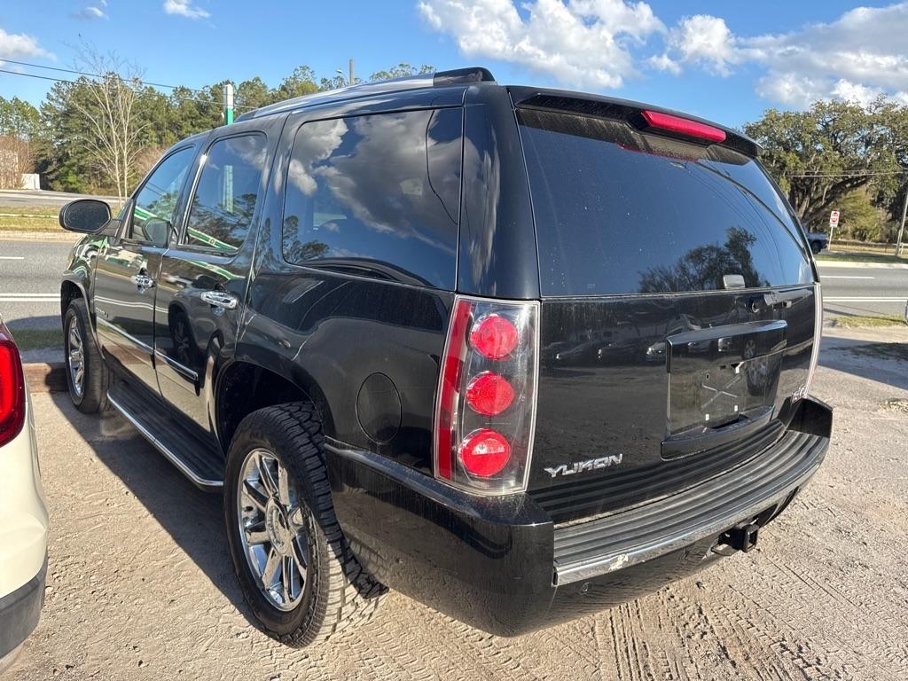 GMC Yukon AWD 4dr Denali 2014