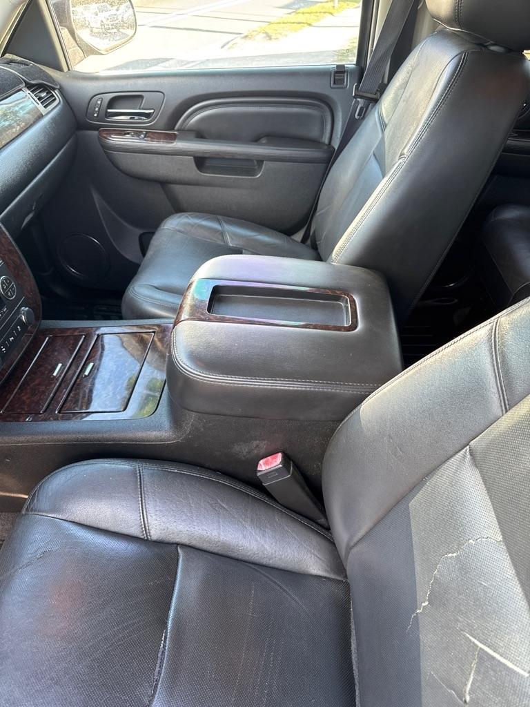 GMC Yukon AWD 4dr Denali 2014