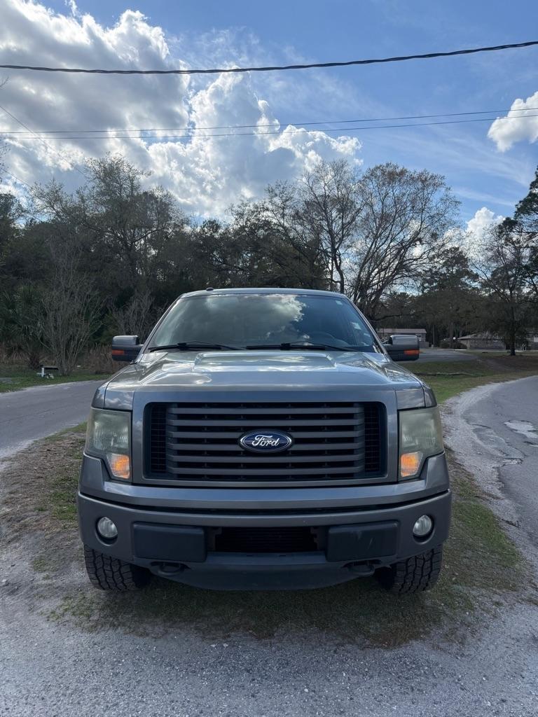 Ford F-150 4WD SuperCrew 145" Platinum 2011