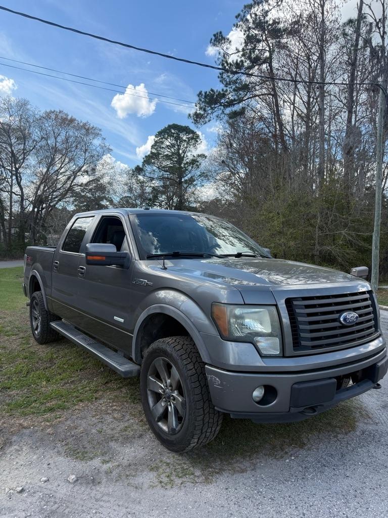 Ford F-150 4WD SuperCrew 145" Platinum 2011