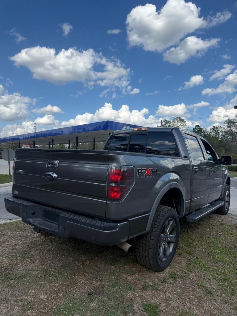 Ford F-150 4WD SuperCrew 145" Platinum 2011