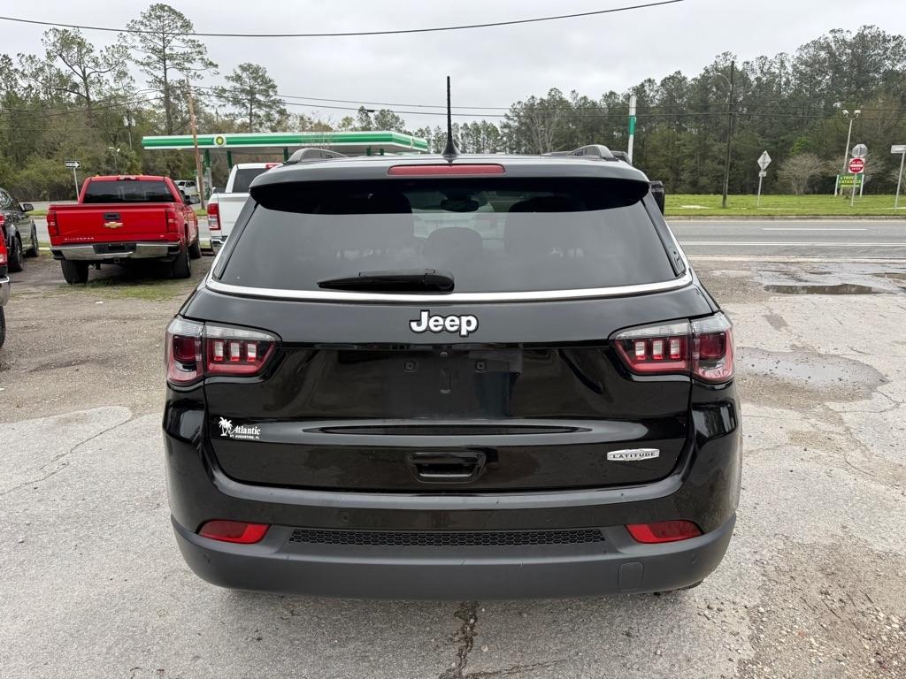 Jeep Compass Latitude FWD 2021