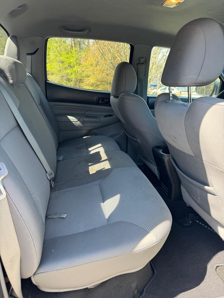 Toyota Tacoma 2WD Double Cab V6 AT PreRunner (Natl) 2013