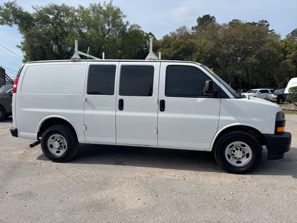 Chevrolet Express Cargo Van RWD 2500 135" 2018