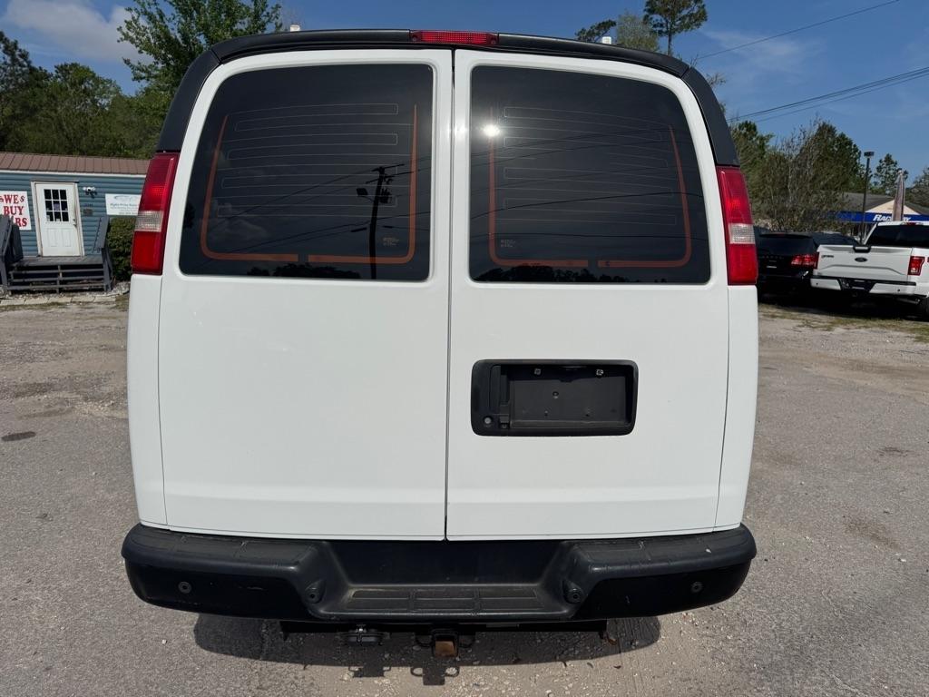 Chevrolet Express Cargo Van RWD 2500 135" 2018