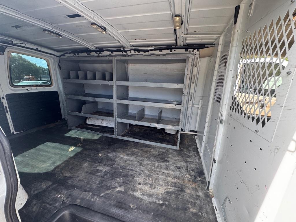 Chevrolet Express Cargo Van RWD 2500 135" 2018