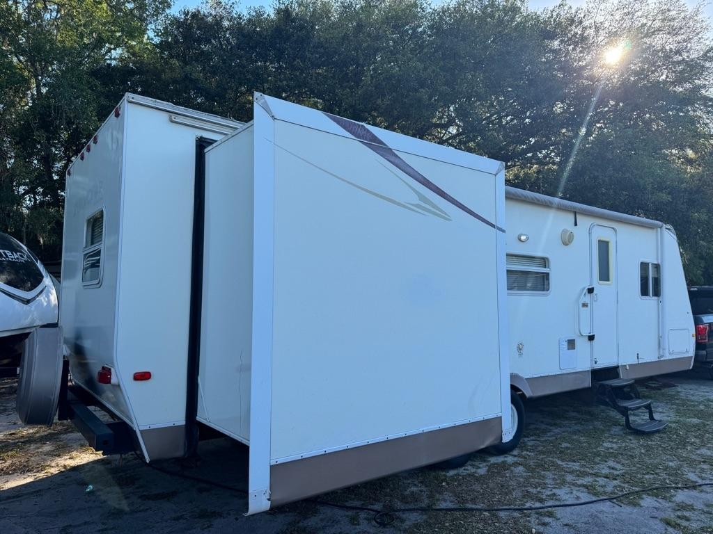 Forest River Surveyor  2010