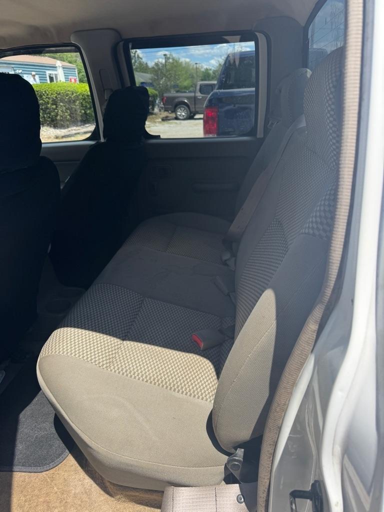 Nissan Frontier 4WD SE Crew Cab V6 Auto 2001