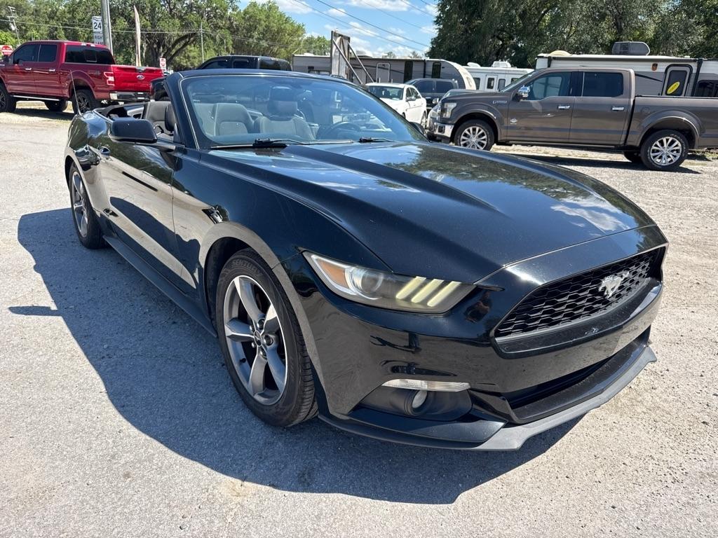Ford Mustang 2dr Conv V6 2015