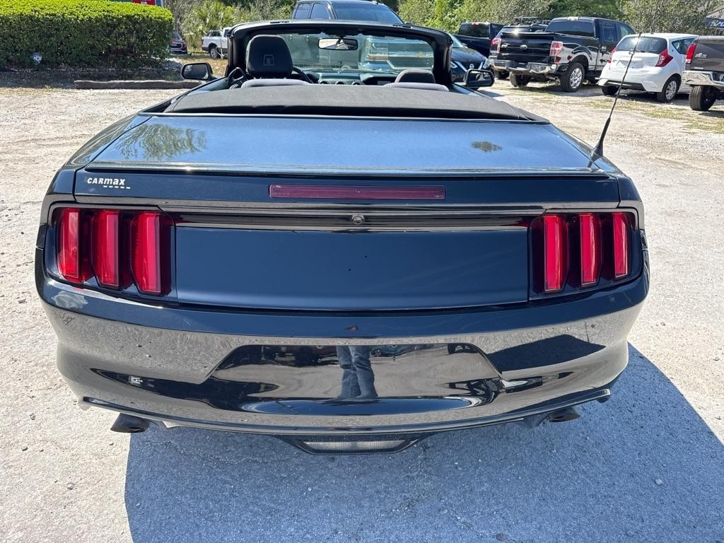 Ford Mustang 2dr Conv V6 2015