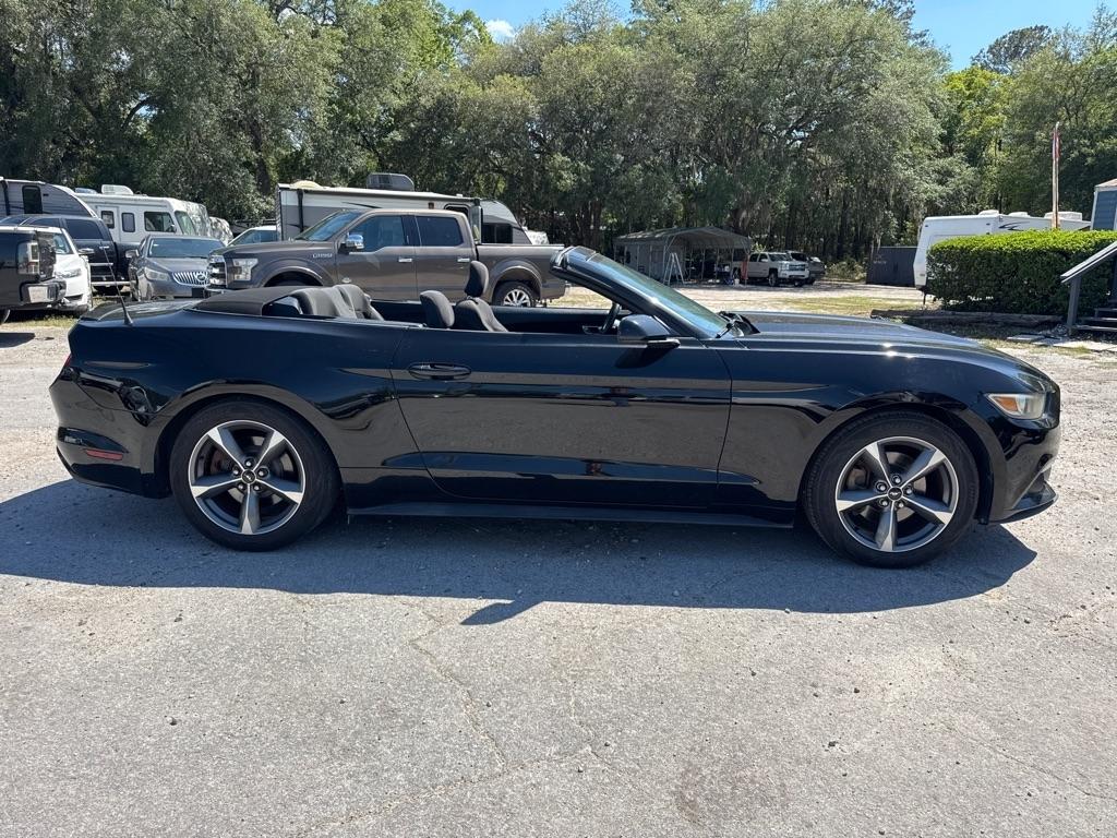 Ford Mustang 2dr Conv V6 2015