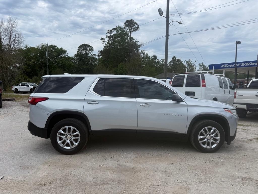 Chevrolet Traverse FWD 4dr LS w/1LS 2021