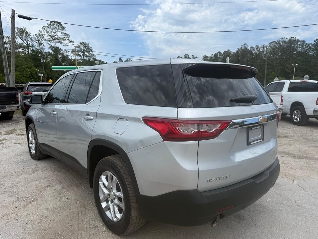 Chevrolet Traverse FWD 4dr LS w/1LS 2021