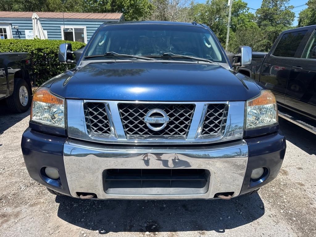 Nissan Titan 2WD Crew Cab SWB LE 2010