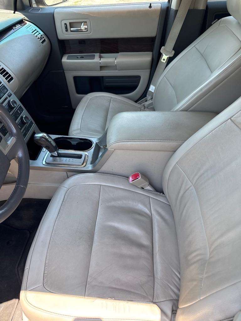 Ford Flex 4dr SEL FWD 2011