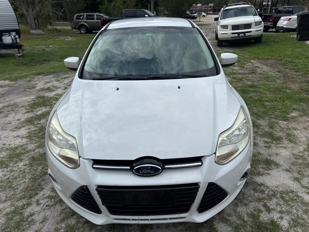 Ford Focus 4dr Sdn SE 2012