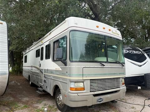 2000 Ford Super Duty F-550 Motorhome Stripped Chassis 178" WB DRW