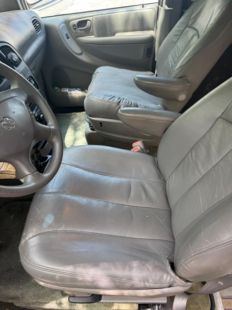 Dodge Caravan 4dr Grand Sport 119" WB 2001