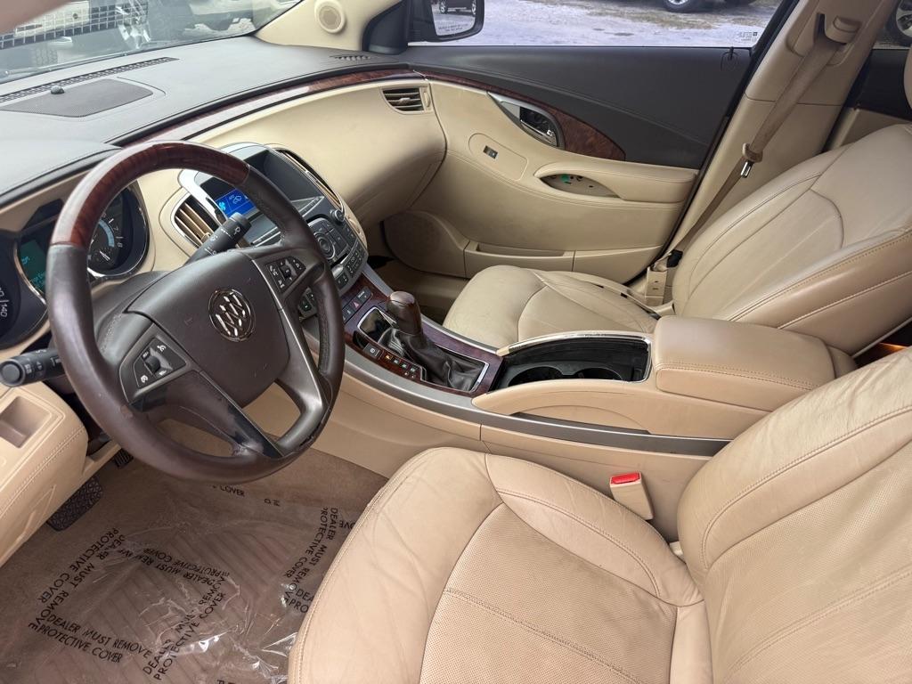 Buick LaCrosse 4dr Sdn CXL 3.0L FWD 2010